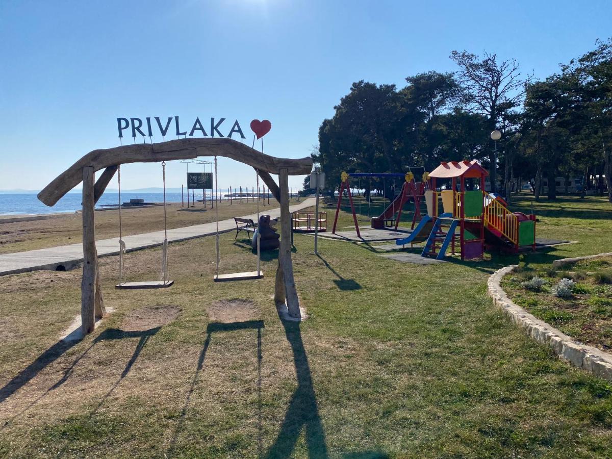 Apartments Lolo Privlaka  Eksteriør billede