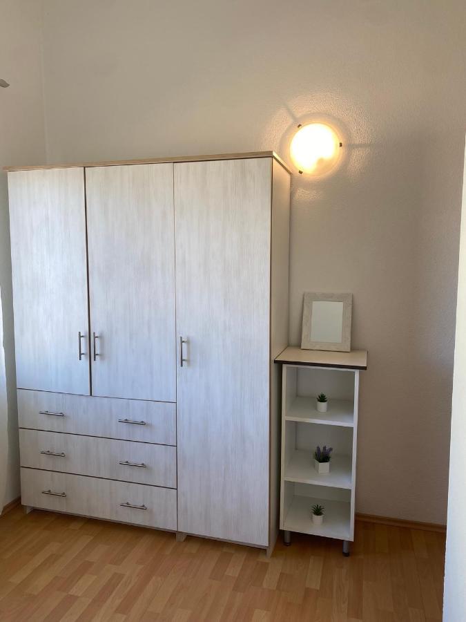 Apartments Lolo Privlaka  Eksteriør billede
